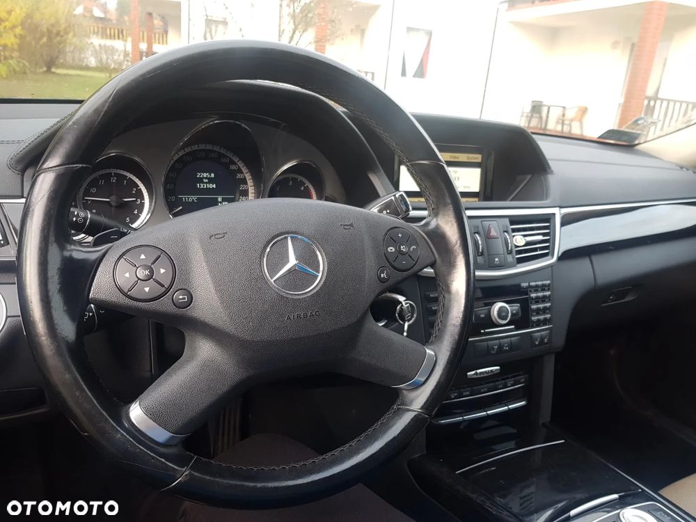 Mercedes-Benz Klasa E 350 CDI 4-Matic BlueEff Avantgarde - 6