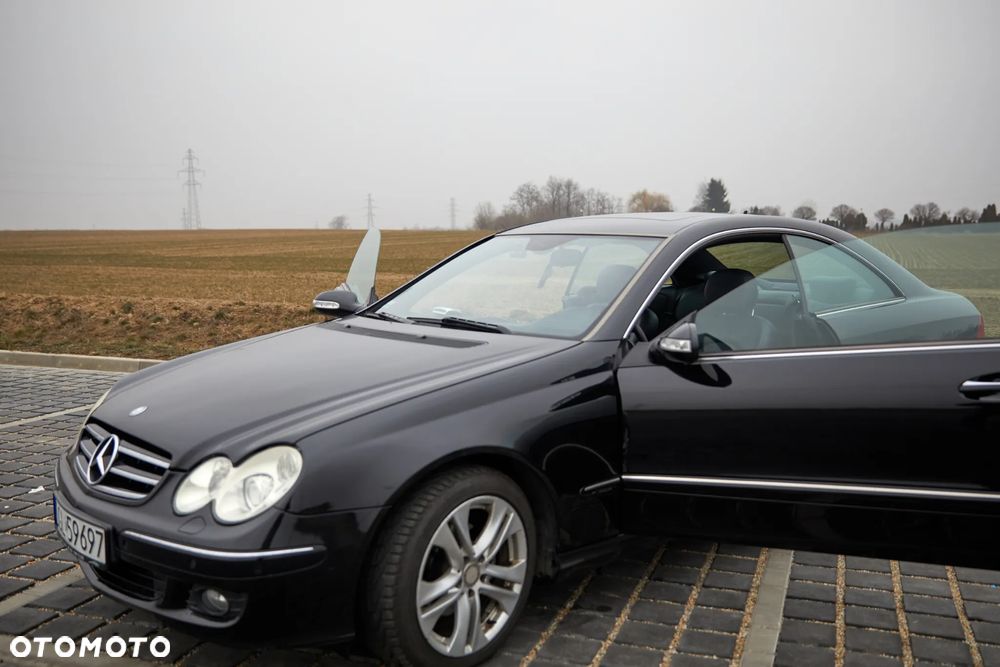 Mercedes-Benz CLK - 11