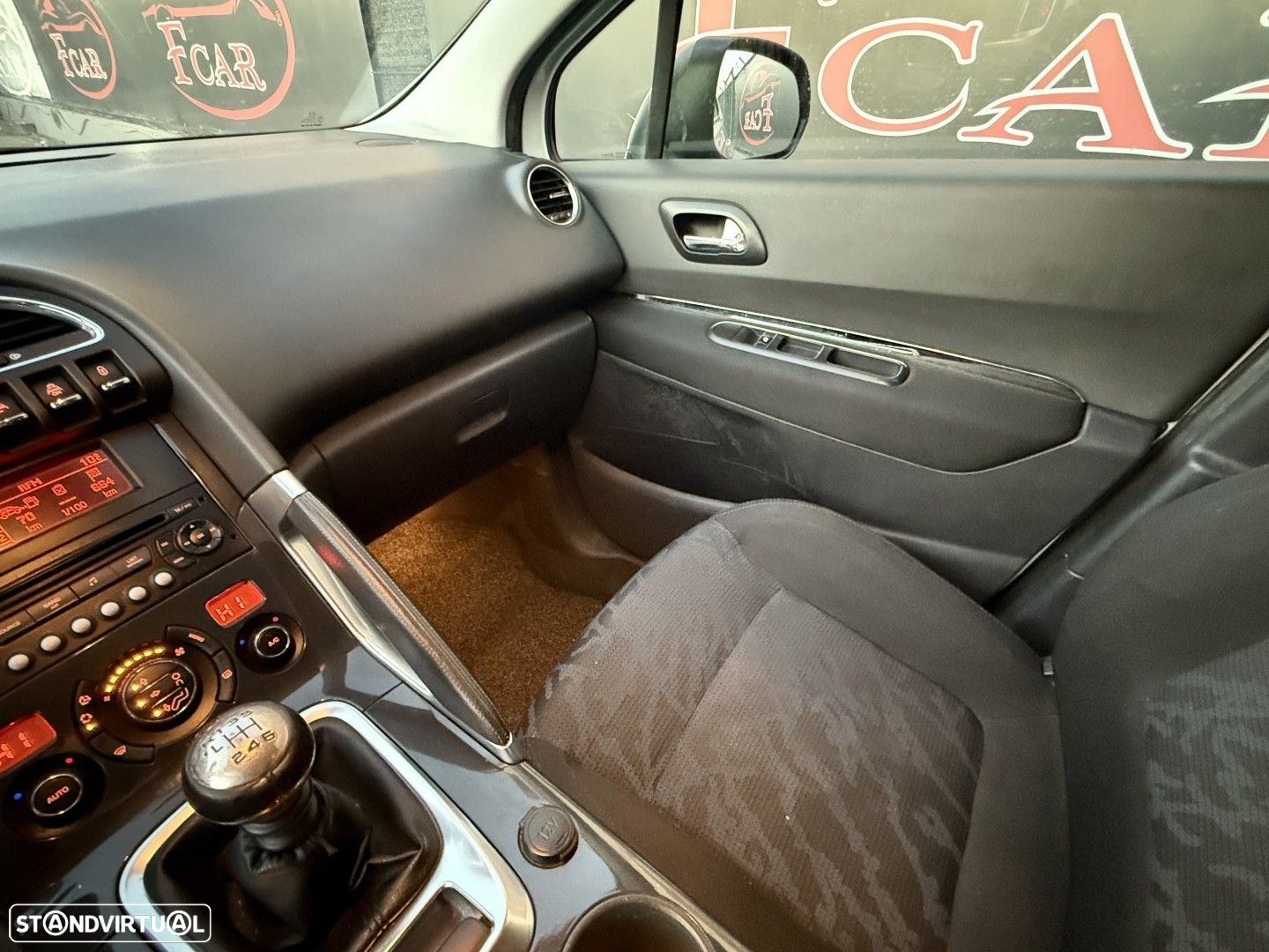 Peugeot 3008 1.6 HDi Premium - 12