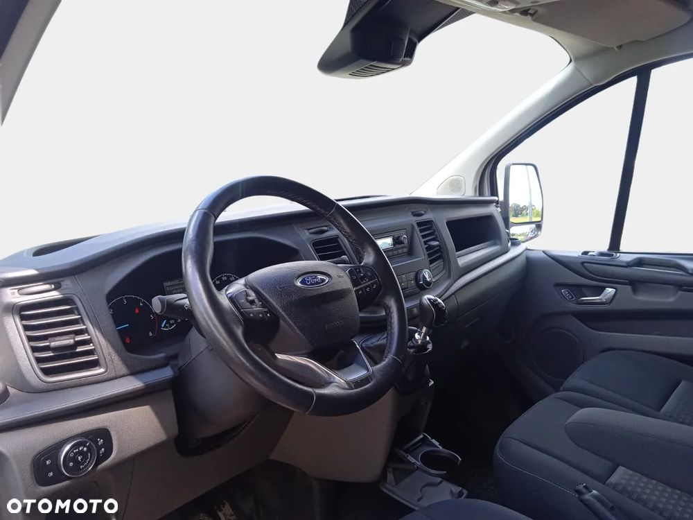 Ford Transit Custom - 13