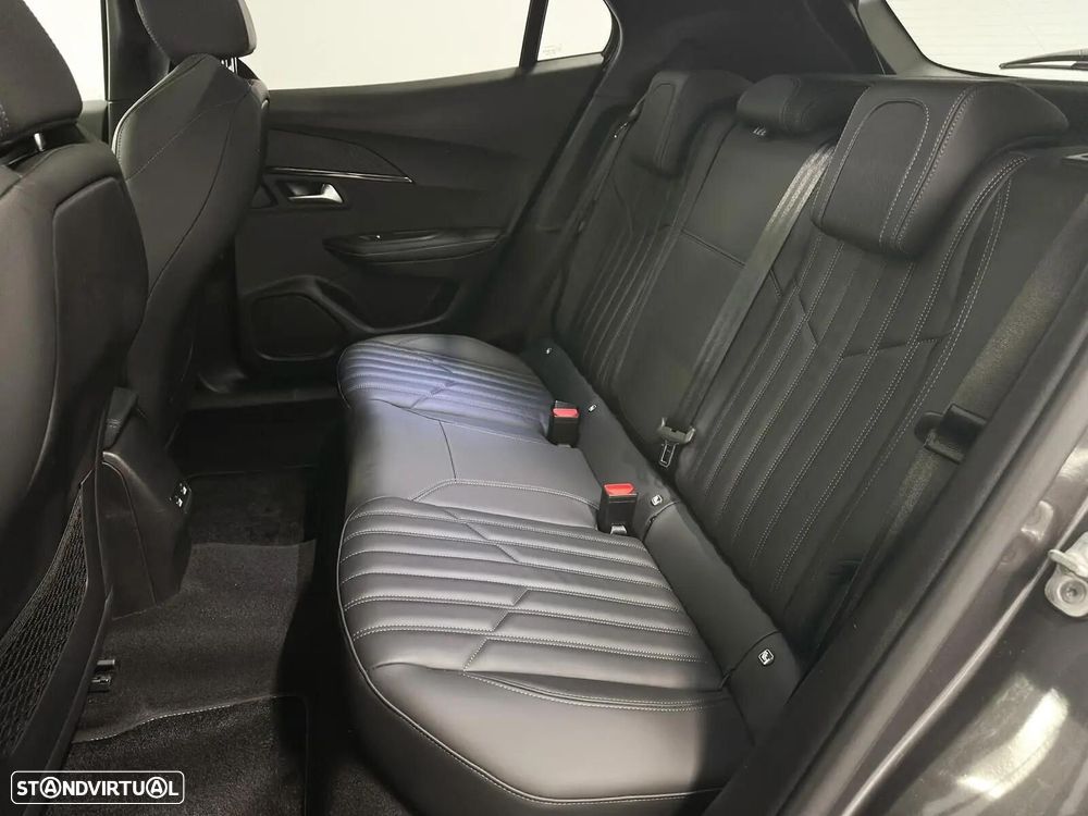 Peugeot 2008 1.2 PureTech GT Line - 12