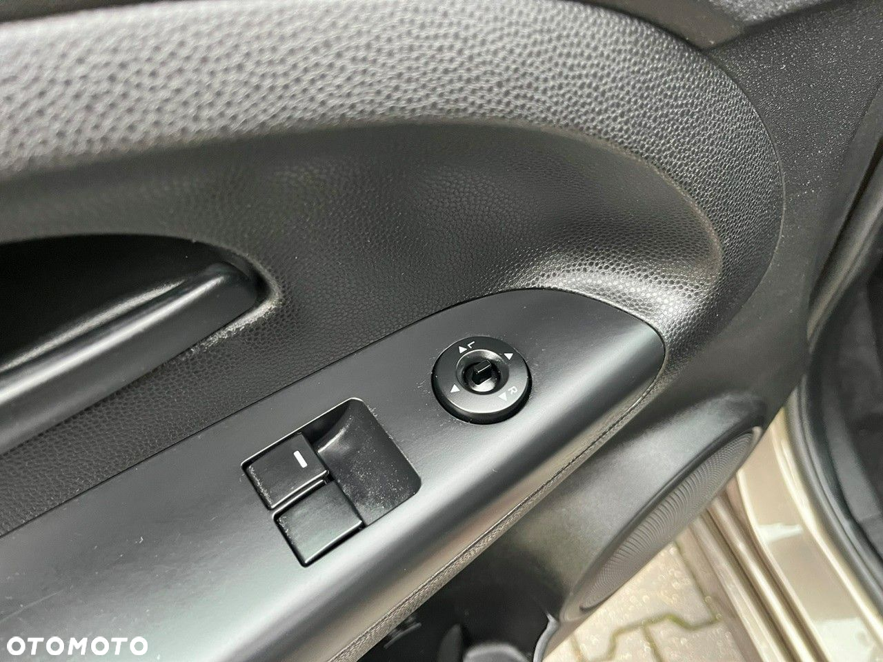 Kia Venga - 9