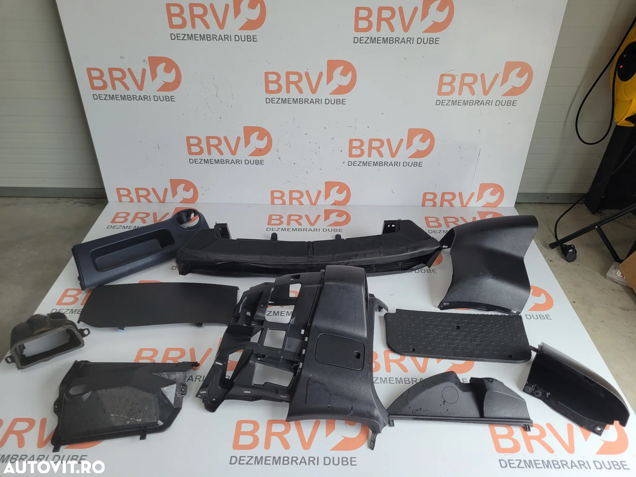Ornamente plastic pentru Renault Trafic / Opel Vivaro / Nissan Primastar Euro 5 / 6 An fabricatie 2015-2020 - 3
