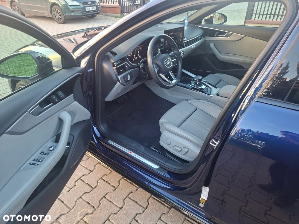 Audi A4 Limousine - 6