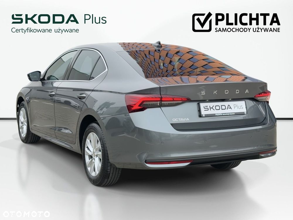 Skoda Octavia 2.0 TDI Selection DSG - 8