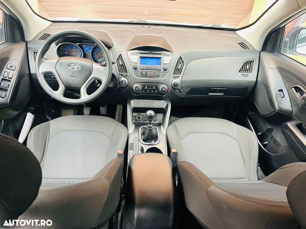 Hyundai ix35 - 12