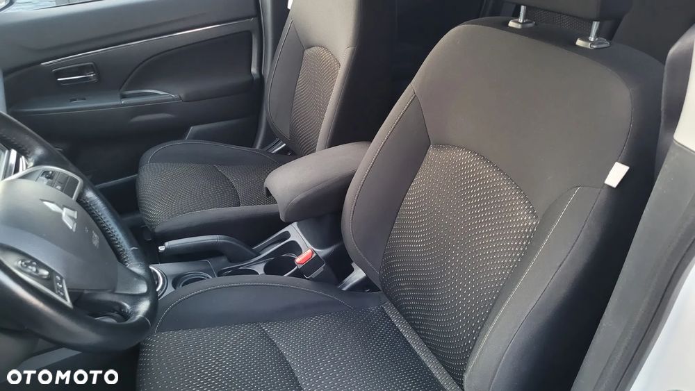 Mitsubishi ASX 1.6 Active - 10