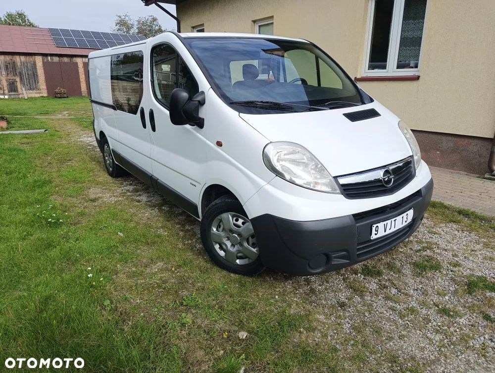 Opel Vivaro - 12