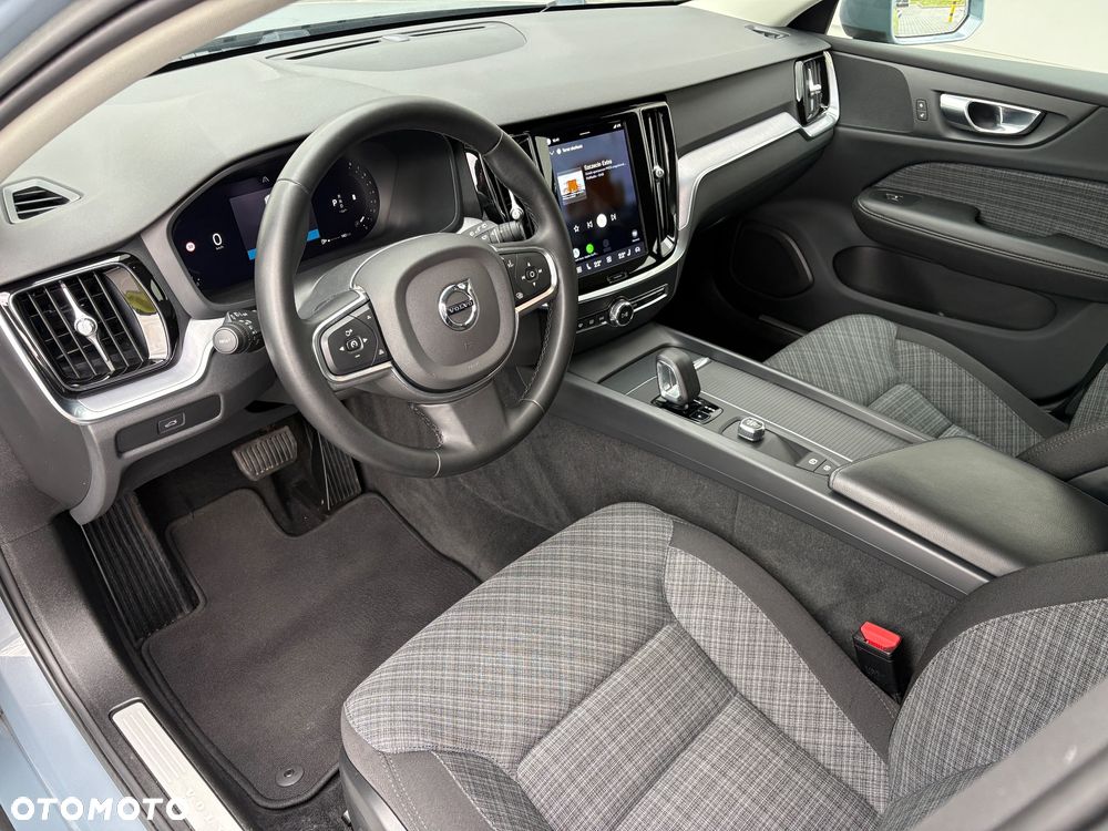 Volvo V60 B3 B Geartronic Momentum Pro - 19