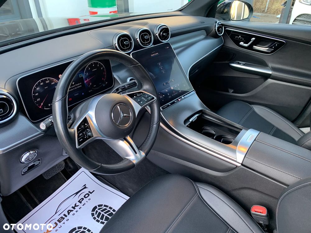 Mercedes-Benz GLC 300 4Matic 9G-TRONIC Edition Avantgarde - 12