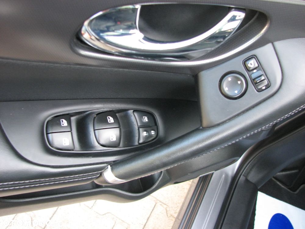 Nissan Qashqai 1.2 DIG-T Tekna+ - 26