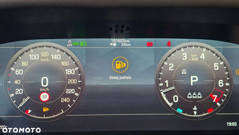 Land Rover Defender 3.0 P400 mHEV X-Dynamic HSE - 11