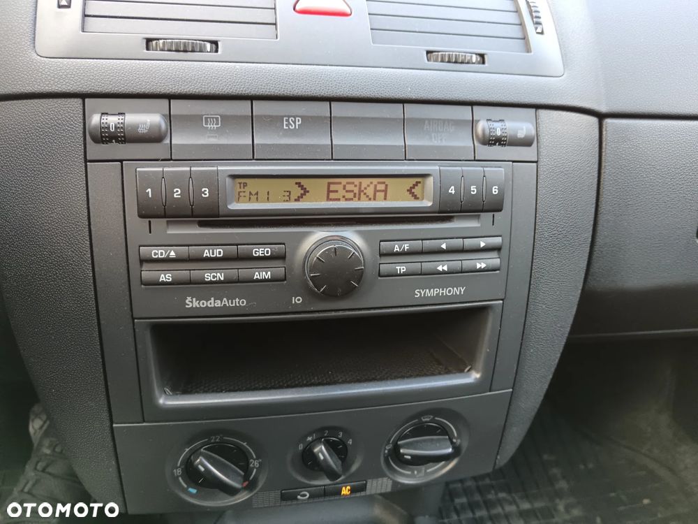 Skoda Fabia 1.4 16V Ambiente - 11