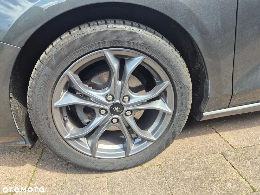 Ford Focus 1.0 EcoBoost ST-Line Style - 4