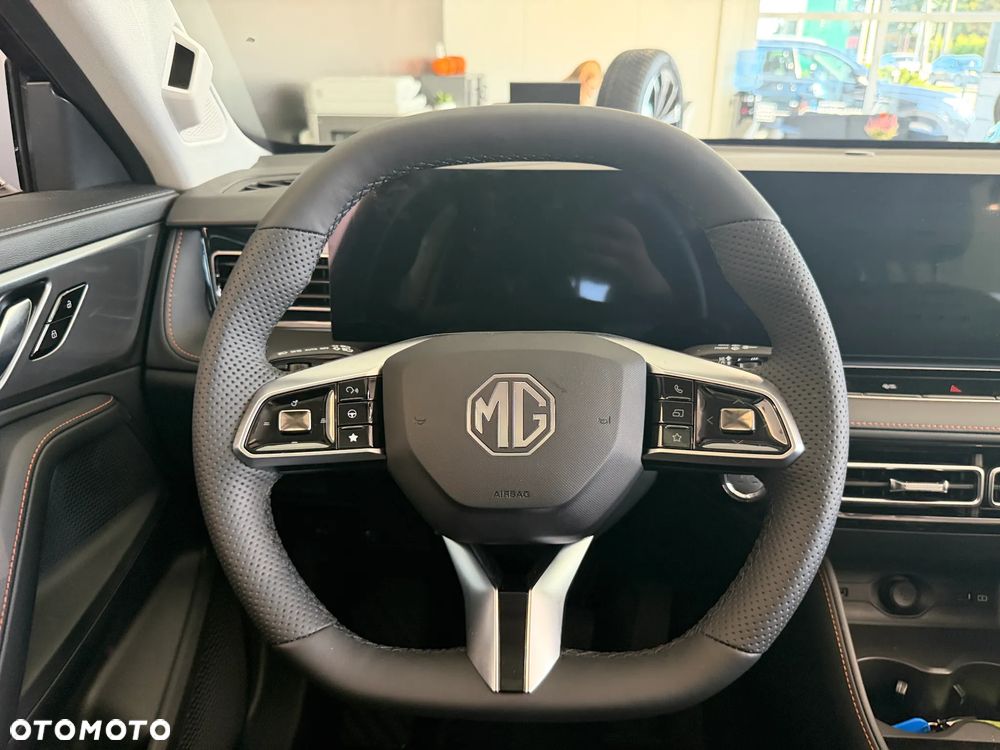 MG HS 1.5 T-GDI Exclusive DCT - 10