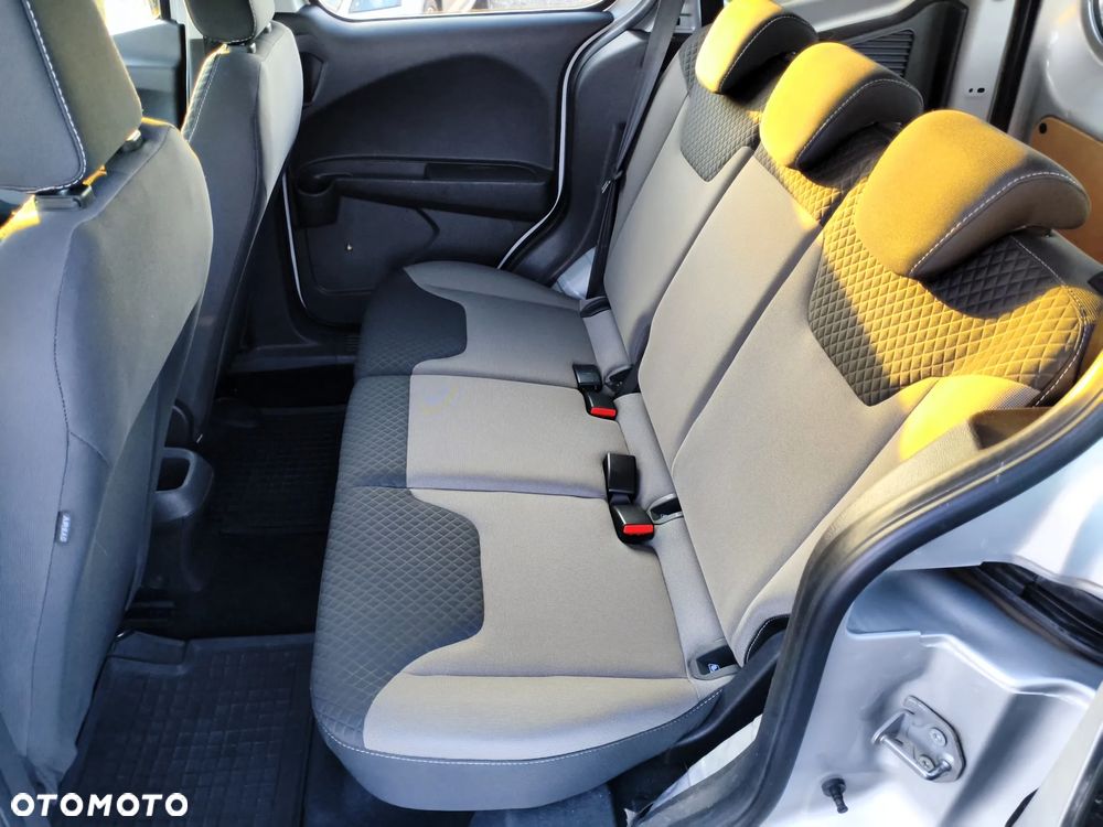 Ford Transit Courier Trend - 13