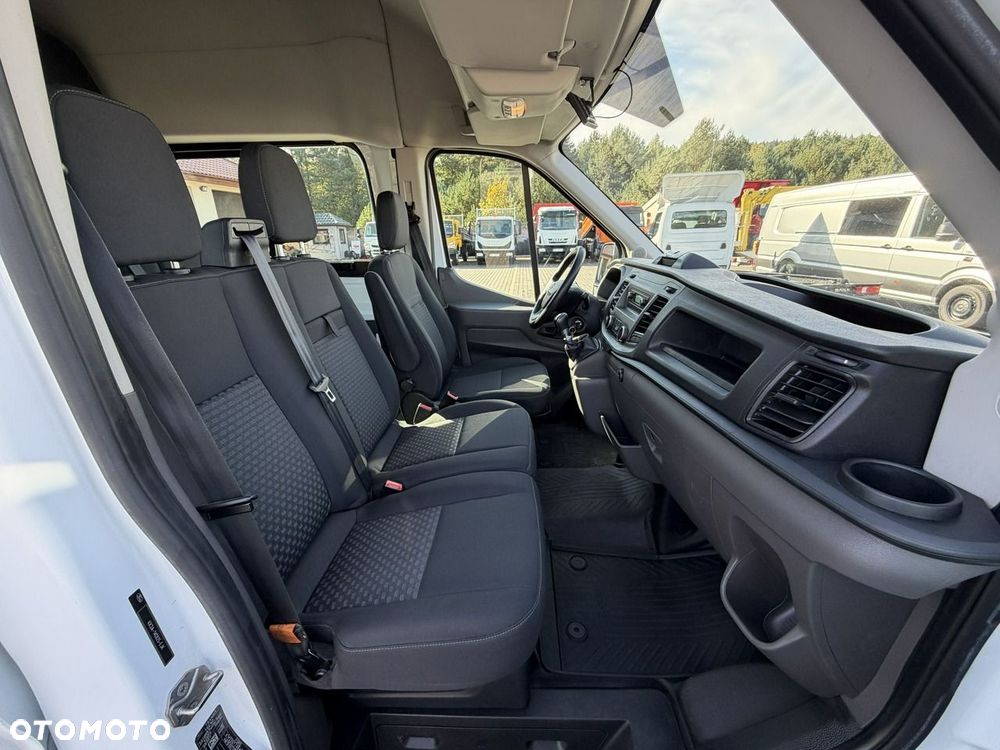 Ford Transit - 27