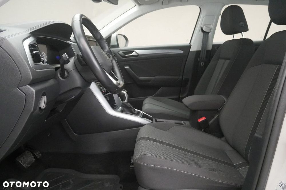 Volkswagen T-Roc - 11