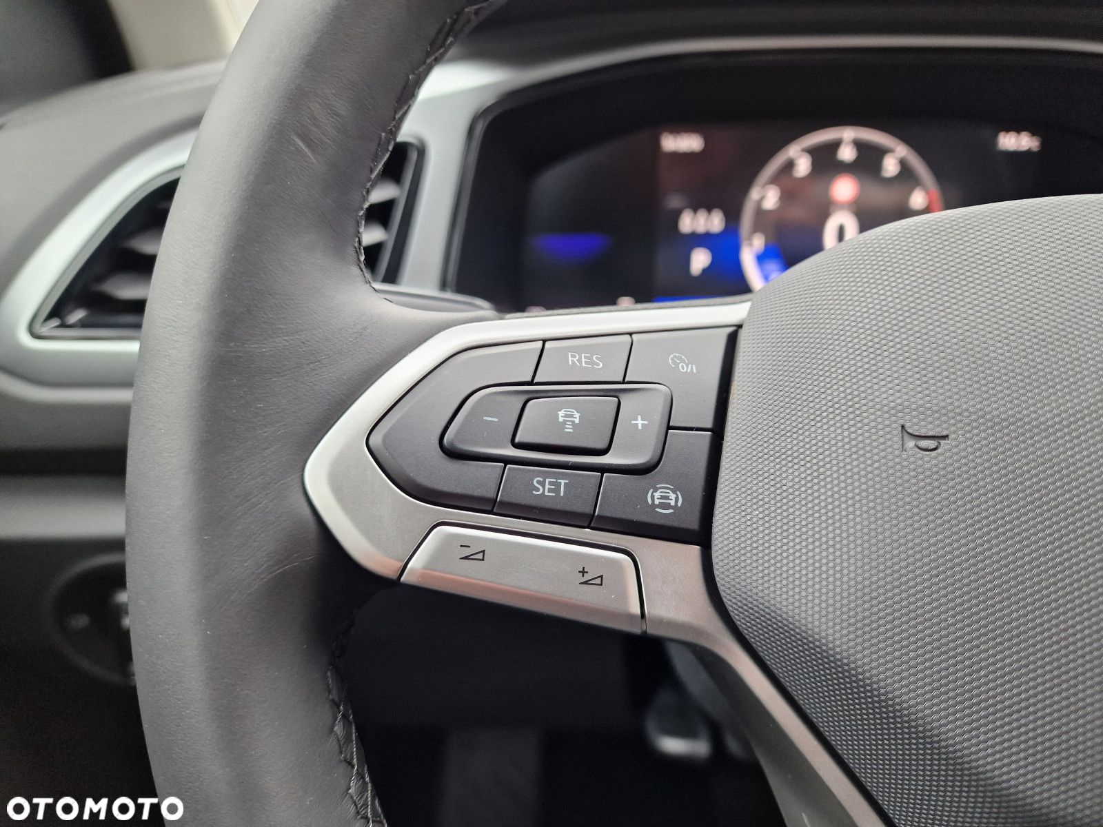 Volkswagen T-Roc 1.5 TSI Life DSG - 12