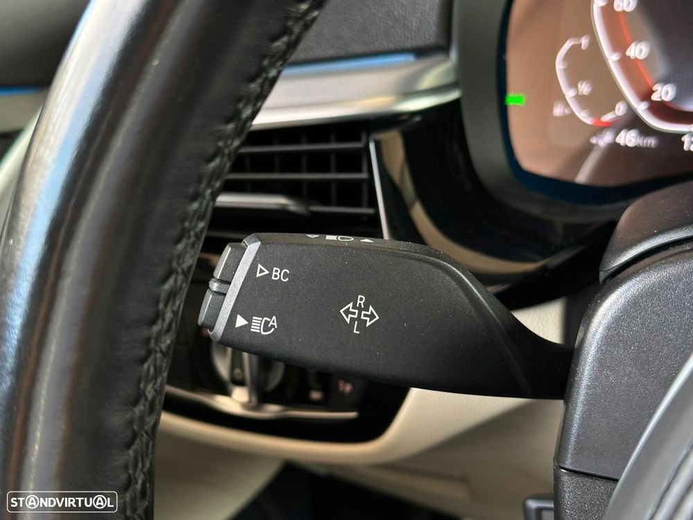 BMW 530 e iPerformance Pack M - 16