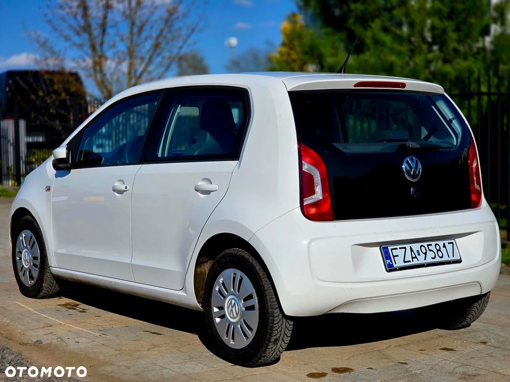 Volkswagen up! BlueMotion Technology move - 6