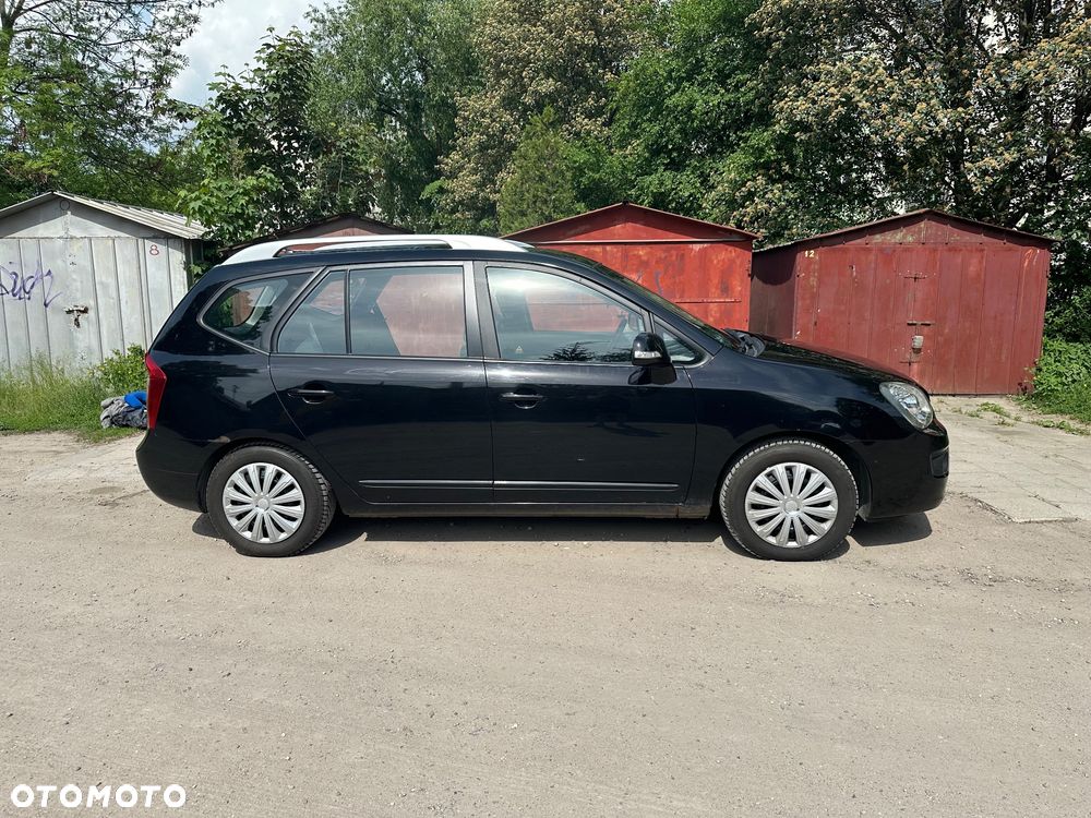 Kia Carens 2.0 CRDi Freedom - 3