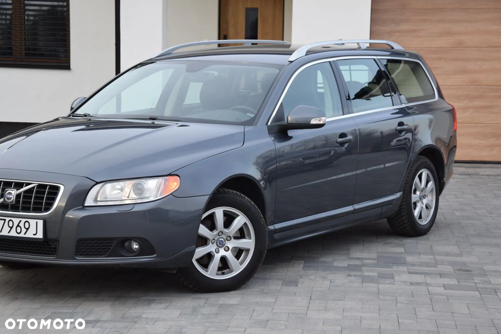 Volvo V70 2.5T Summum - 9
