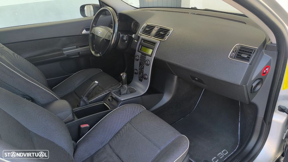 Volvo C30 1.6 D Drive Momentum - 48