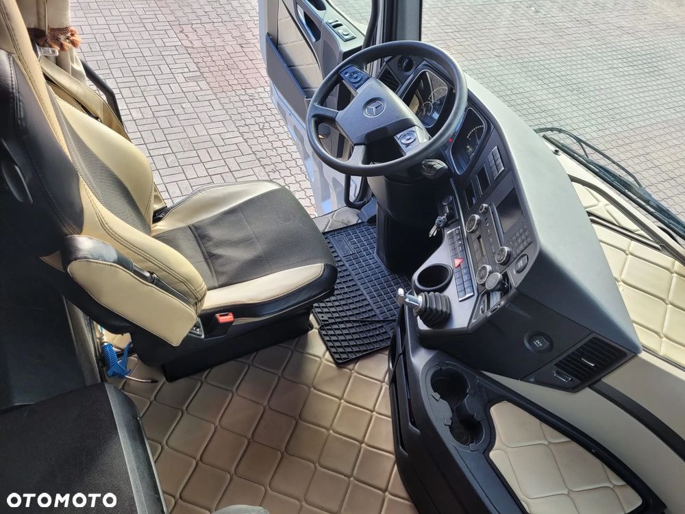 Mercedes-Benz Actros 450 - 6