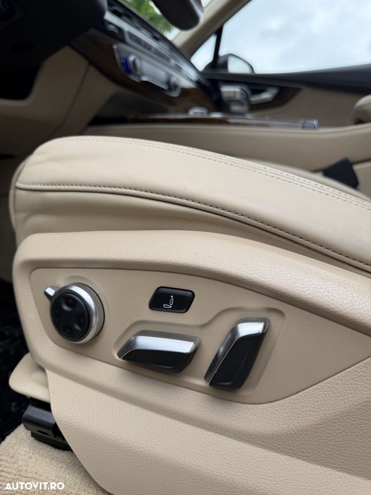 Audi Q7 - 10
