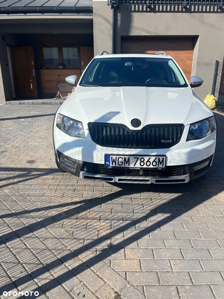 Skoda Octavia 2.0 TDI 4x4 DSG Scout - 14