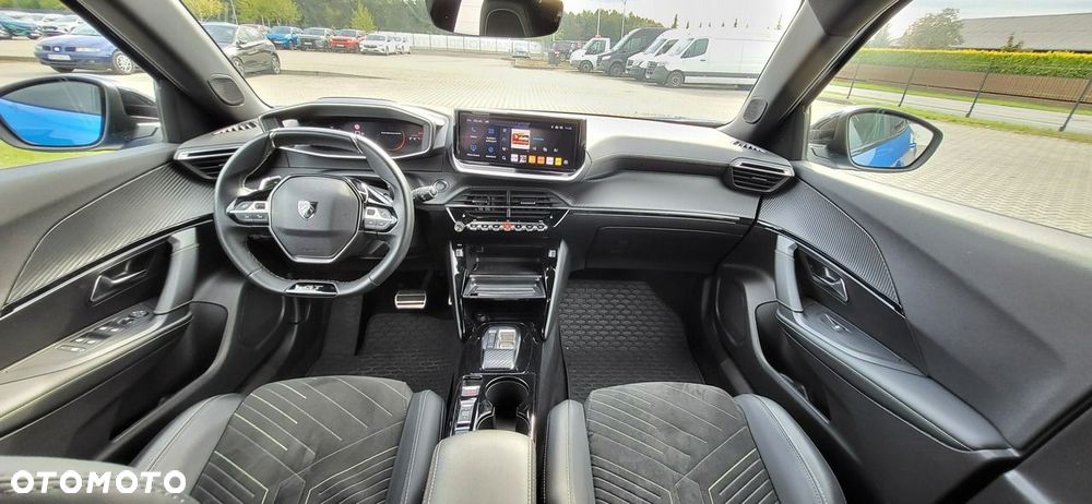 Peugeot 2008 1.2 PureTech GT S&S EAT8 - 23