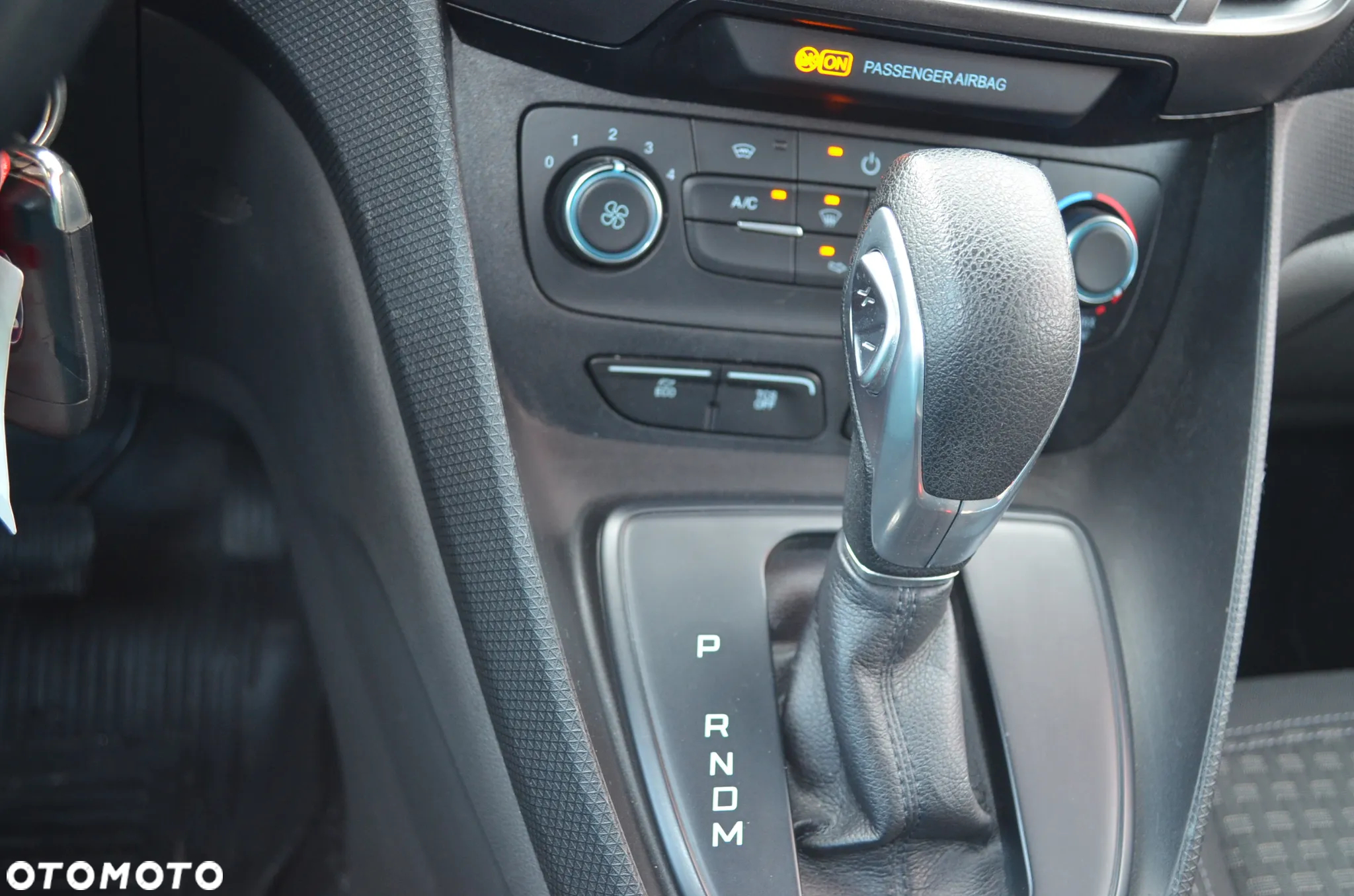 Ford Transit Connect - 15