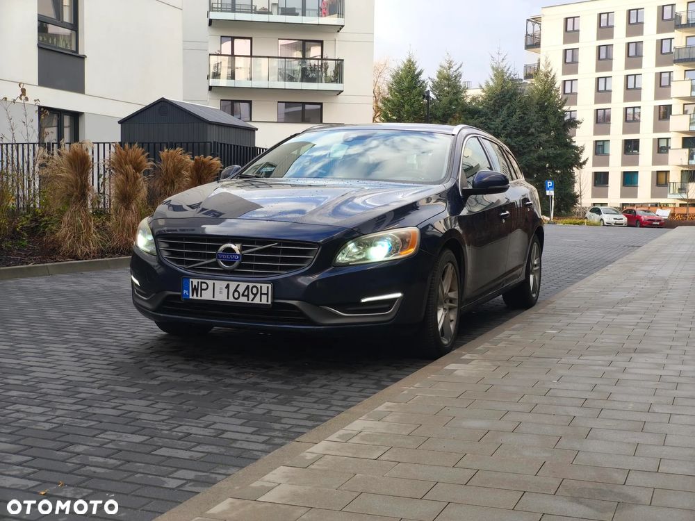 Volvo V60 T5 AWD Geartronic Inscription - 1
