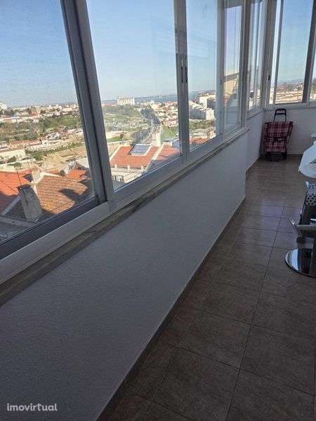 Arrenda T2 Olaias - Grande imagem: 3/8