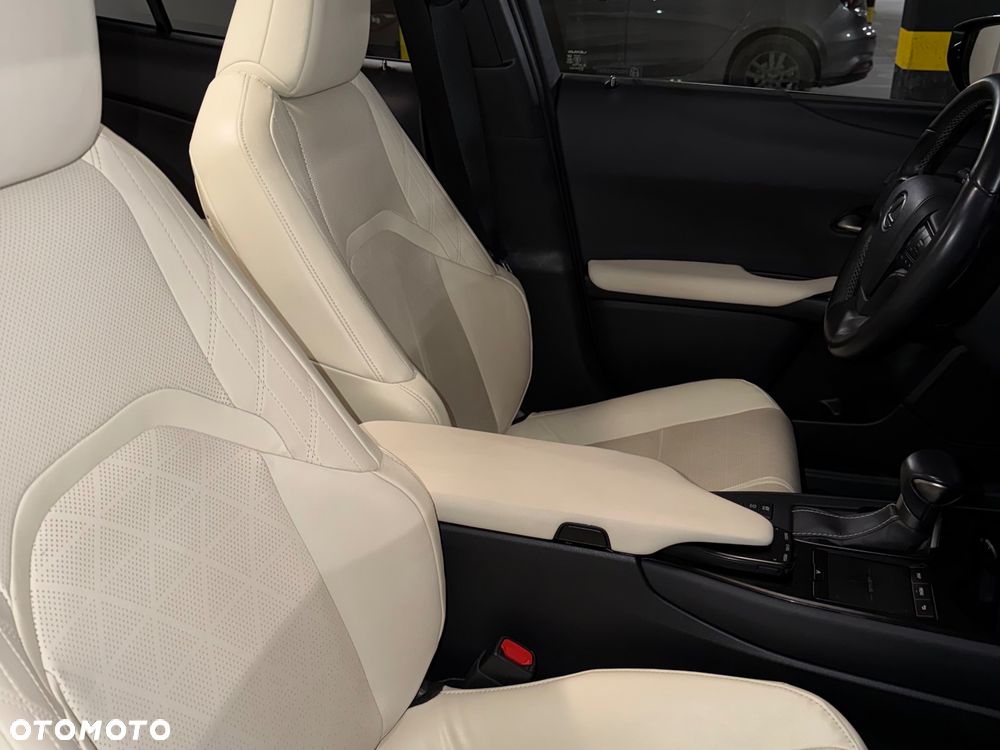 Lexus UX 200 GPF Omotenashi 2WD - 14
