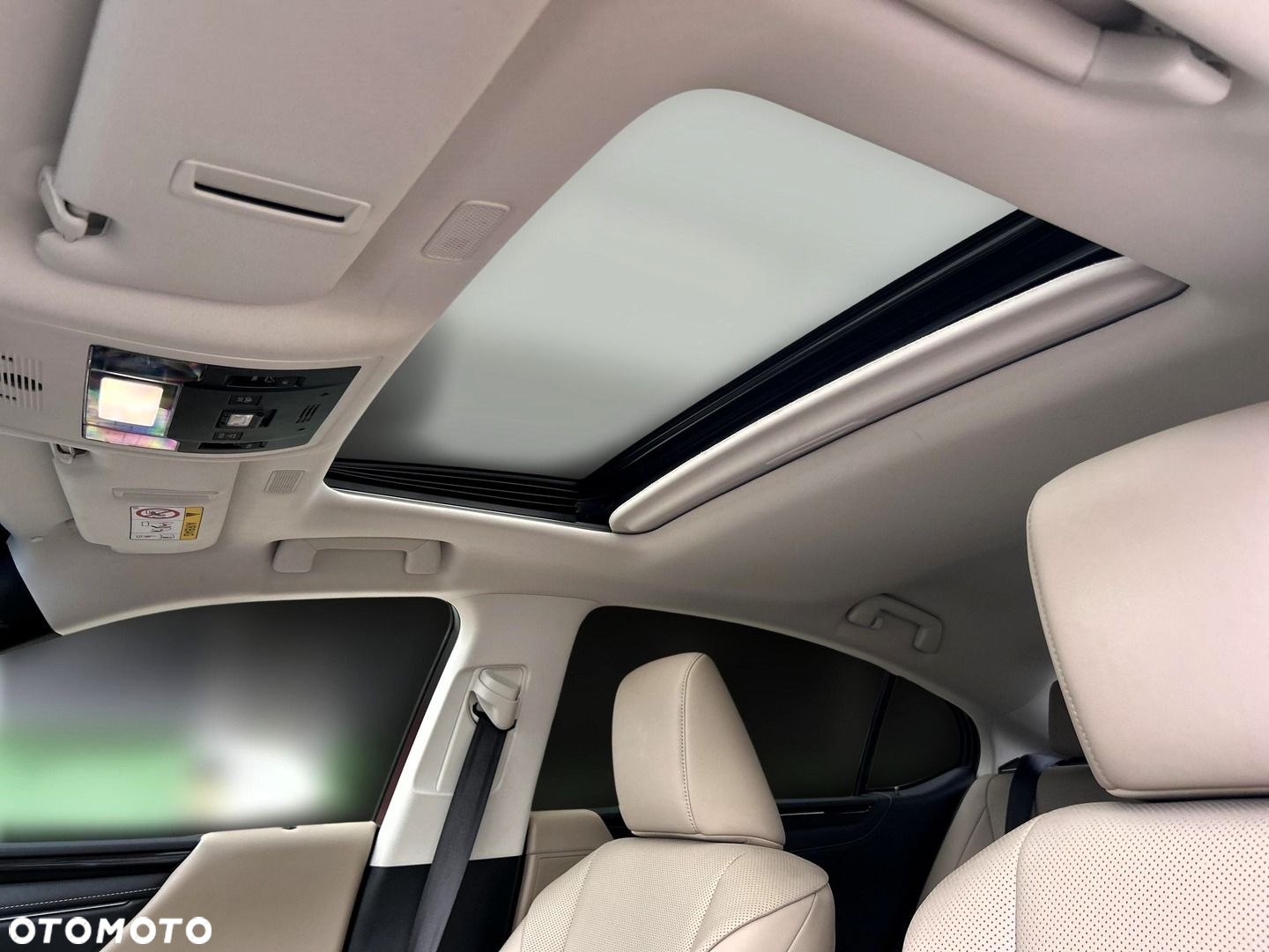 Lexus ES - 17