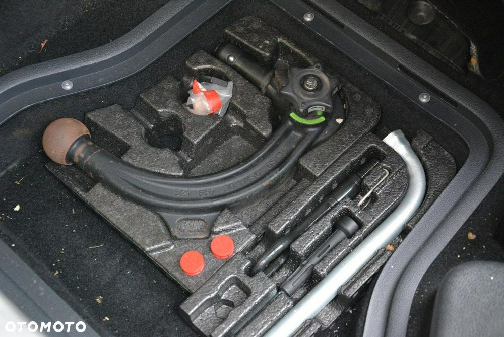 Volkswagen Caddy 2.0 (5-Si.) DSG Trendline - 33