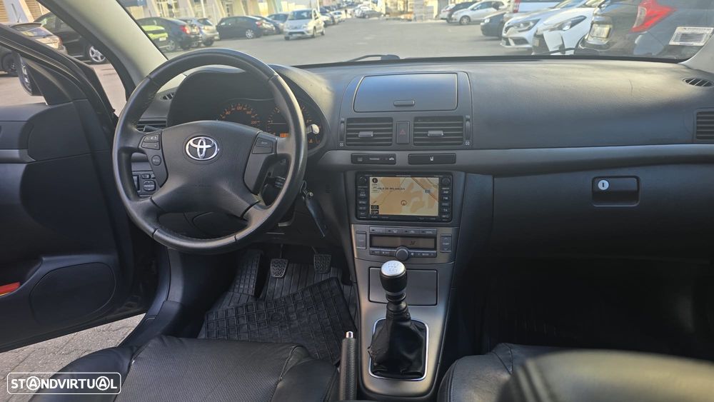 Toyota Avensis SW 2.0 D-4D - 15
