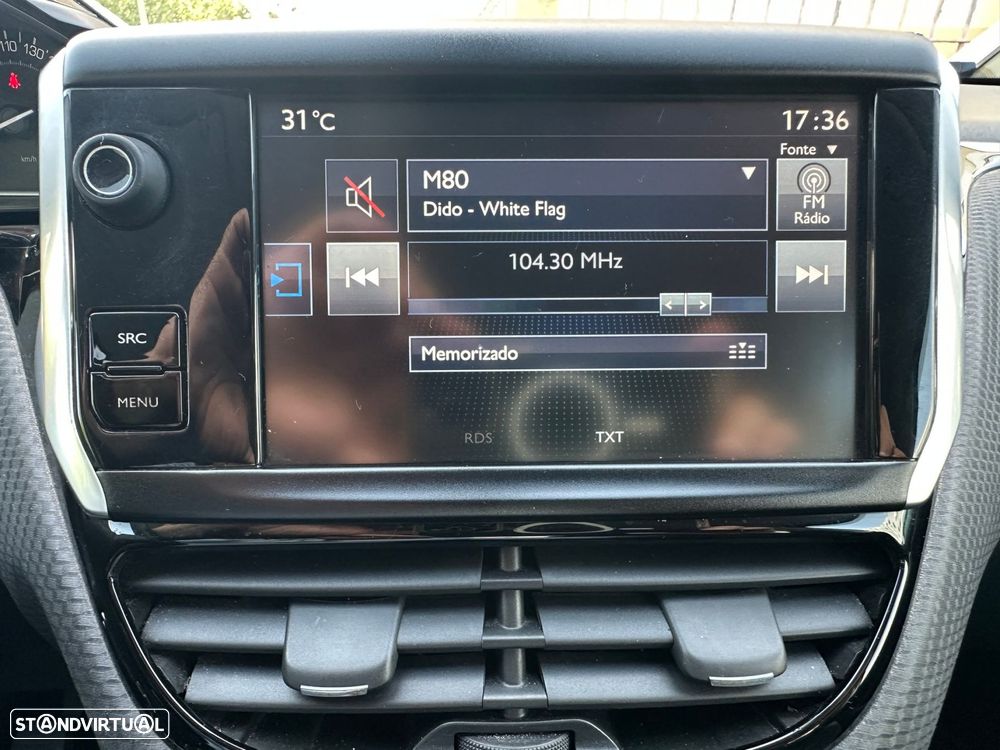 Peugeot 208 1.2 PureTech Style - 21