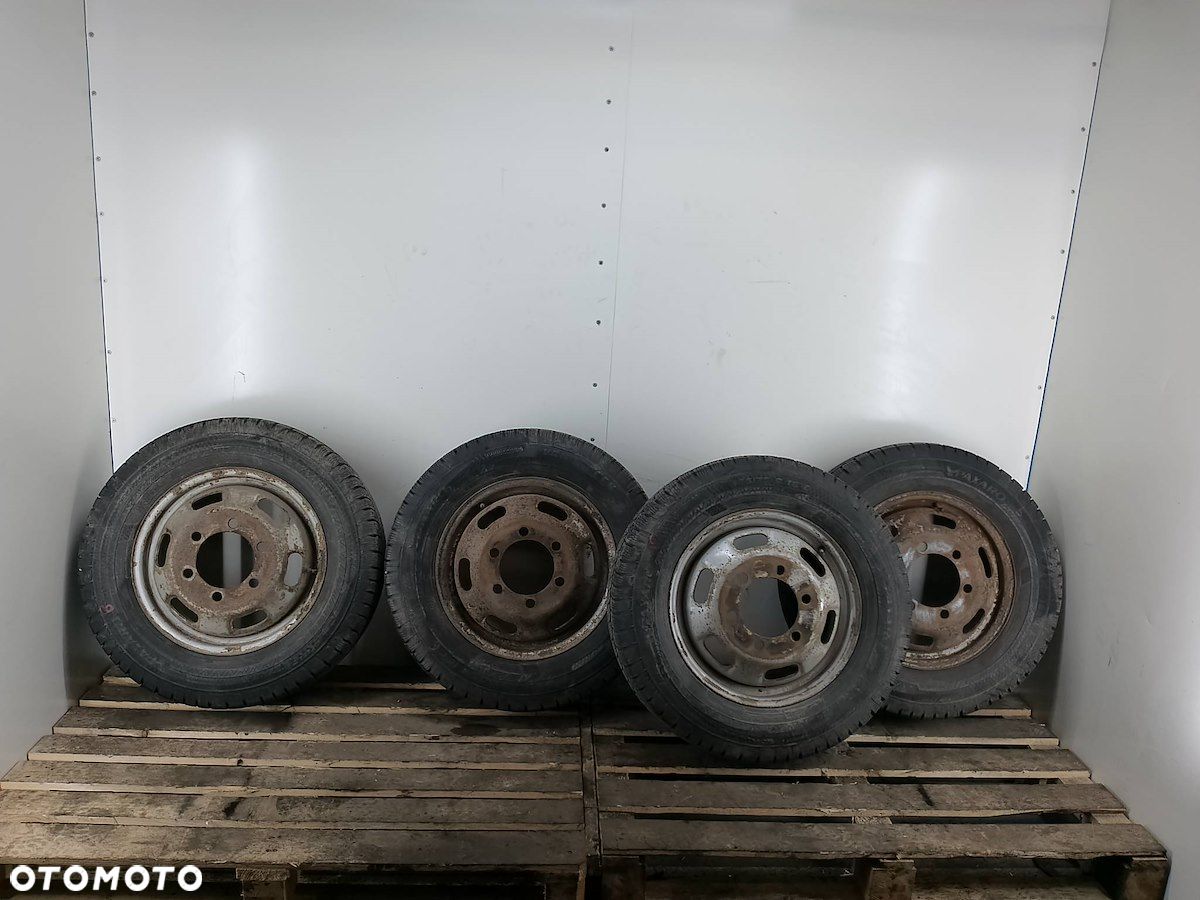 FELGI STALOWE KOMPLET 16 Z OPONAMI IVECO DAILY 201070E - 1