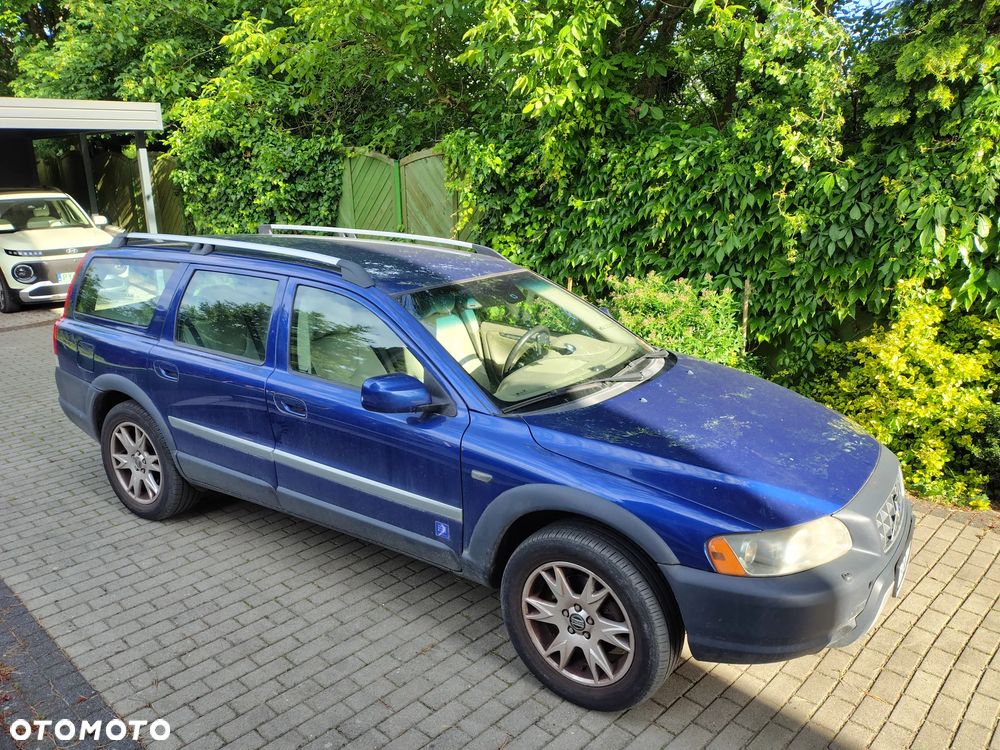 Volvo XC 70 2.4D5 AWD Ocean Race - 1