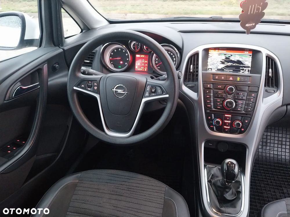 Opel Astra - 24
