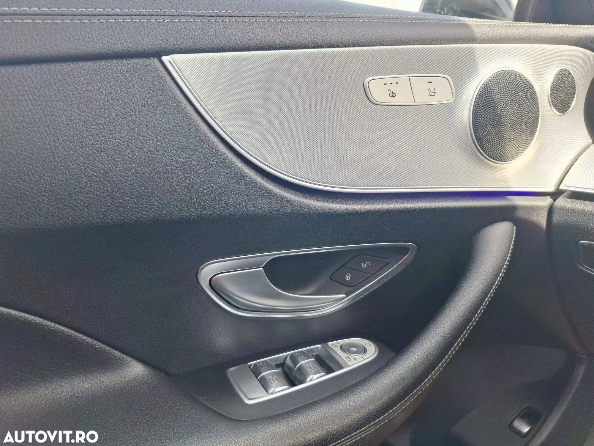 Mercedes-Benz E 220 d 4MATIC Coupe Aut. - 21