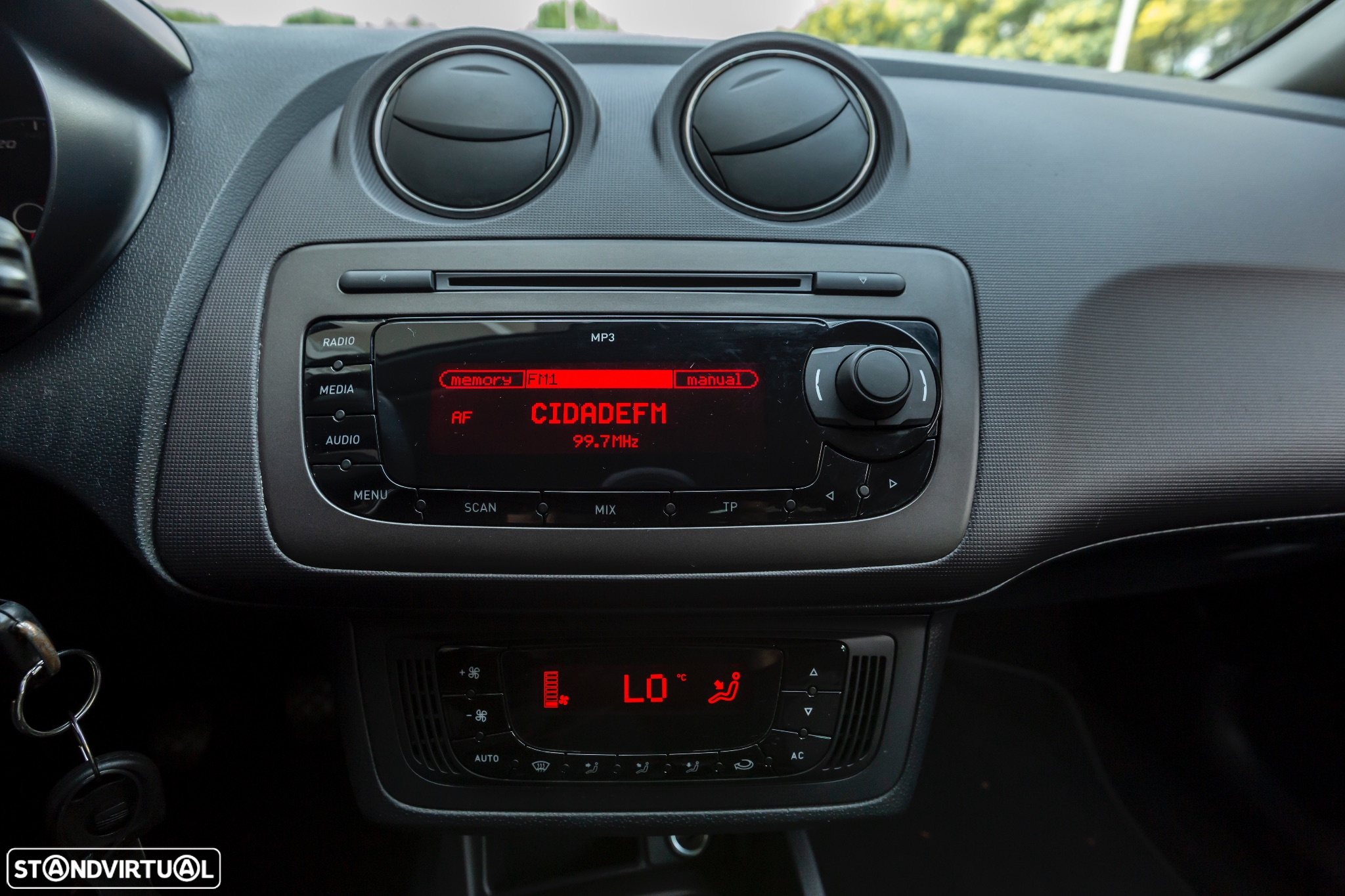 SEAT Ibiza 1.2 TDi I-Tech - 9