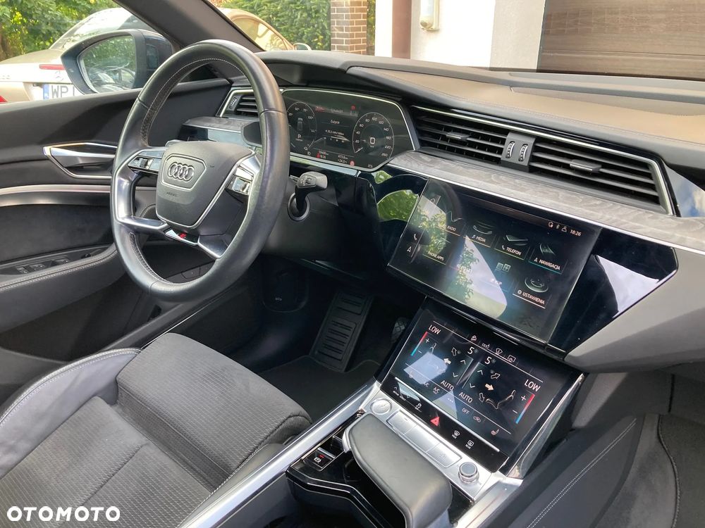 Audi e-tron Sportback 55 Quattro S Line - 20