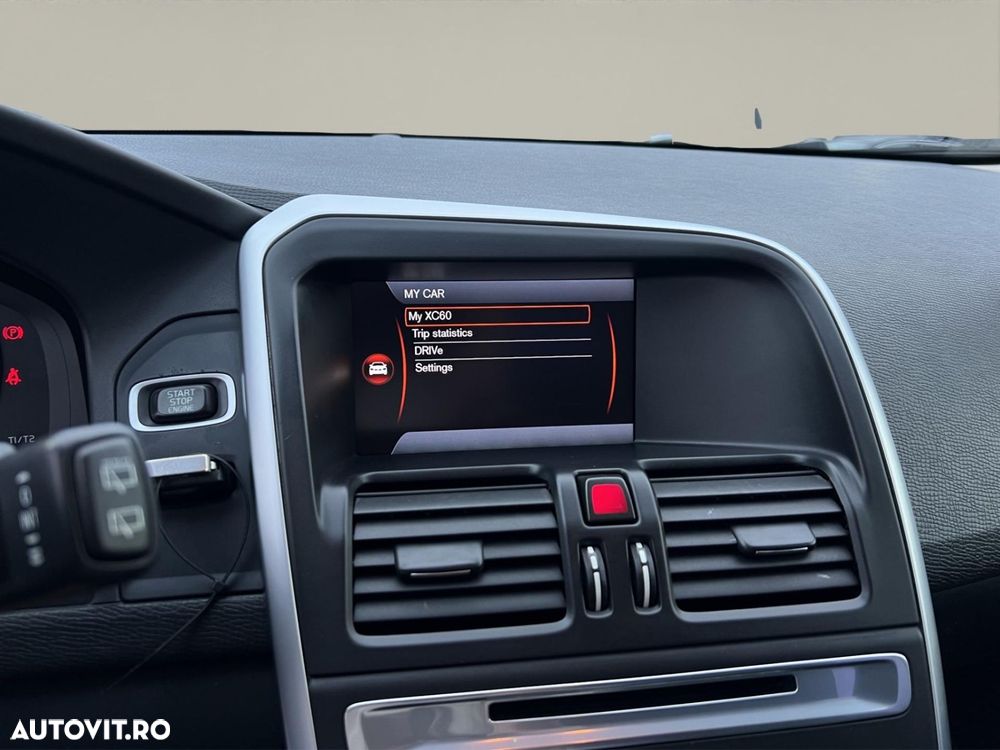 Volvo XC 60 DRIVe Momentum - 25