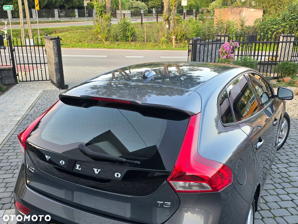 Volvo V40 T3 - 14