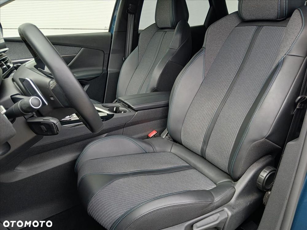Peugeot 3008 - 18