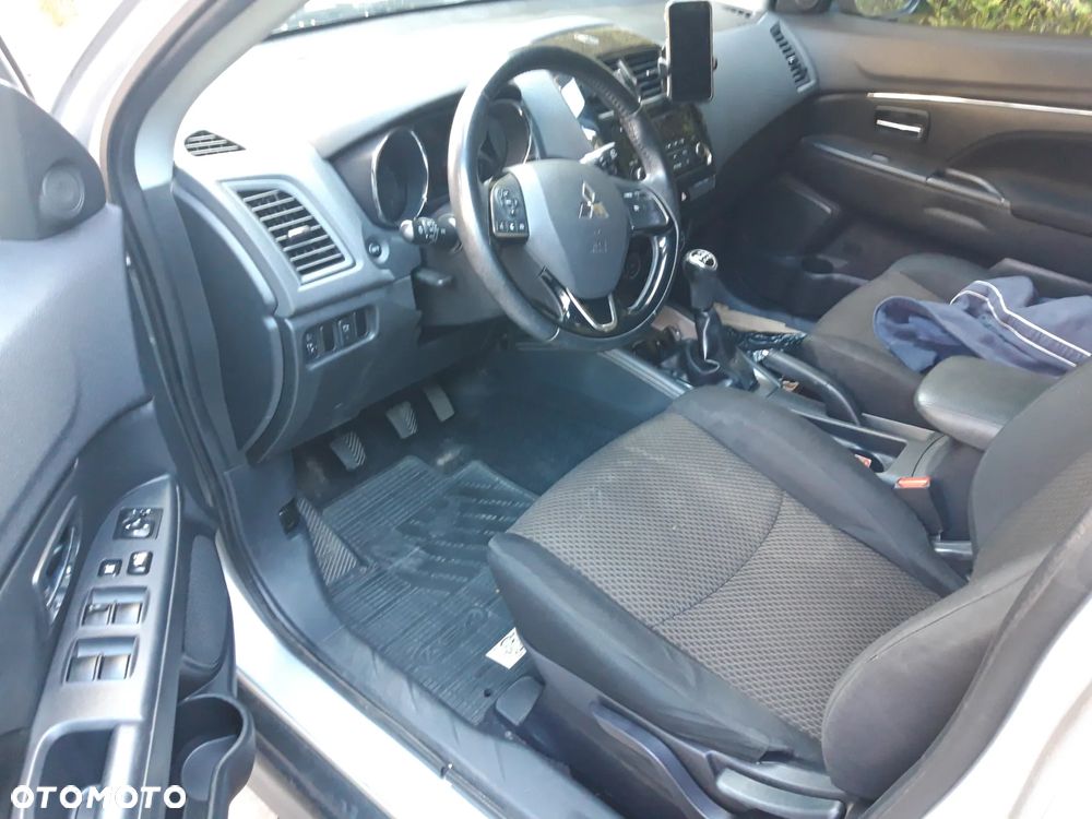 Mitsubishi ASX 2.0 2WD Basis - 20